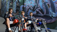 Two and a Half Men (S4 E23)