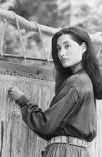 Charmaine Craig como 