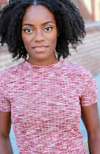 Destiny Ekwueme som Chantay