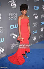 Elisa Perry como Sergeant Talbot