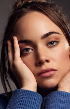 Noemí Hopper como Andrea