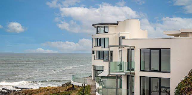 7:55 PM: Grand Designs | More 4 | 3/13 2026