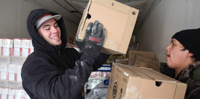 19:00: Ice Road Truckers (S8 E11) (S8) | Viasat 4 | 2/4 2026