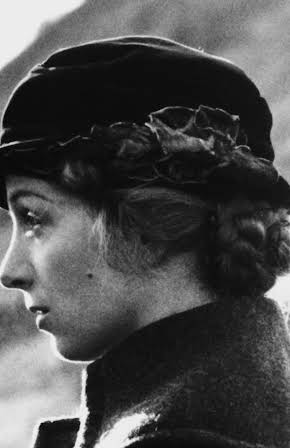 Cheryl Campbell as 