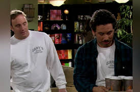 Gary Unmarried Season 1: Gary Hooks Up Allison