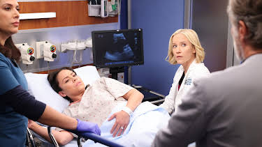 17:15: Chicago Med (S8 E4) (S8) | Viasat Series | 3/30 2026