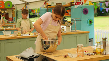 6:00 PM: Junior Bake Off | Channel 4 | 1/7 2026