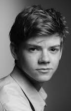 Thomas Brodie-Sangster som 