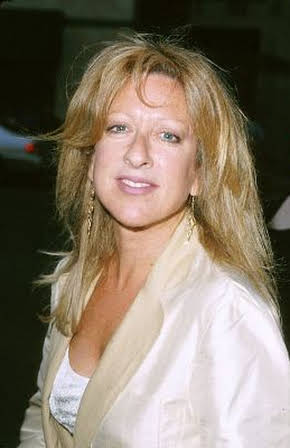 Elayne Boosler as 