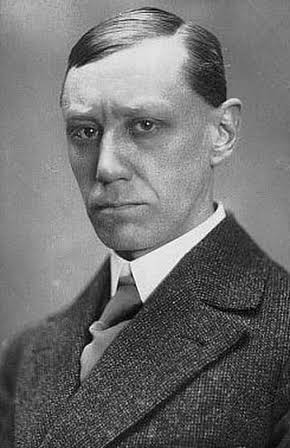 Max Schreck as 