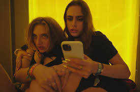 One Day in October, Season 1: Sunrise