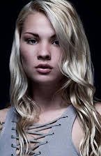 Alanna Tremblay como News Reporter