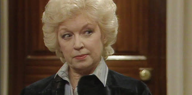 2:00 AM: Terry and June (S8 E4) (S8) | Drama | 12/9 2025