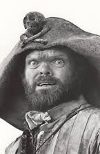 Jack Purvis como Wally