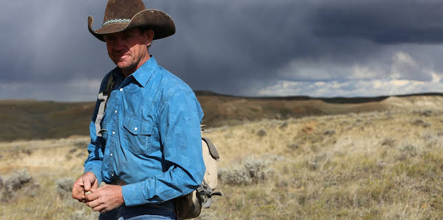 14:26: Dino Hunters (S1 E1) (S1) | Discovery Science | 11/3 2025