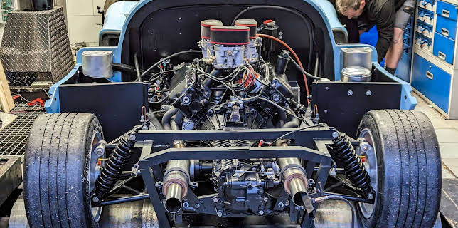 6:55 PM: Car S.O.S | More 4 | 1/16 2026