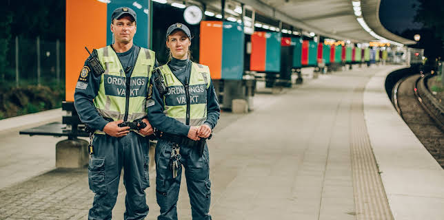 23:35: T-banen Stockholm (S7 E4) (S7) | MAX | 11/24 2025