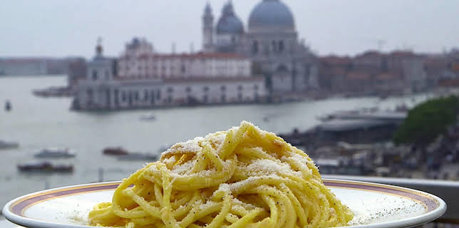 14:00: Munter mat - på tur: Venezia | NRK 2 | 1/19 2026
