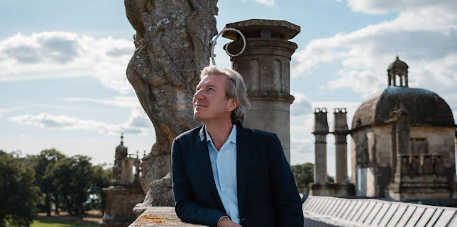 9:00 PM: Inside Longleat (S1 E1) (S1) | 5 Select | 11/10 2025