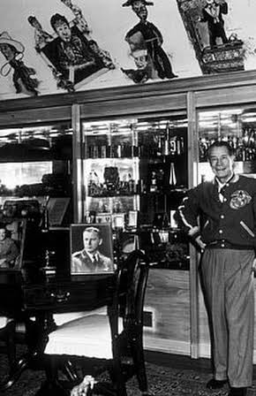 Joe E. Brown as 