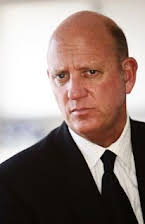 Kim Robillard como Deputy Len Carver