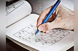 The Mathematics of Games and Puzzles: From Cards to Sudoku: Solving Sudoku