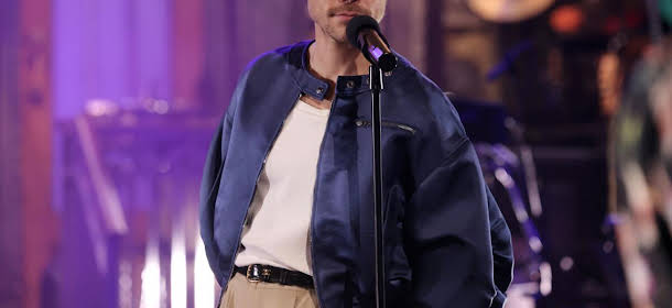 Harry Styles Invests in High-Tech Suite for Upcoming World Tour