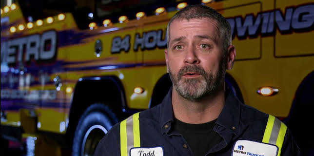 06:00: Heavy Rescue: 401 (S6 E4) (S6) | TV10 | 11/21 2025