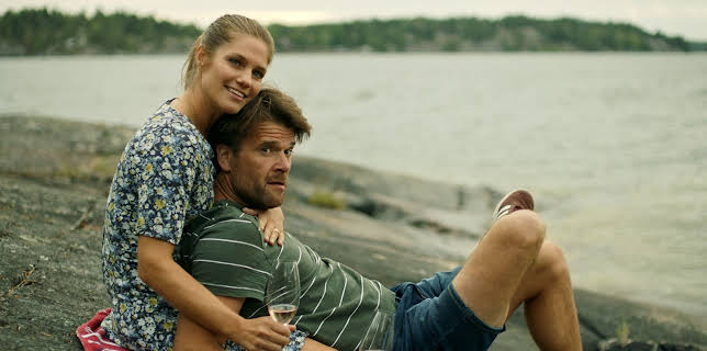 05:00: Sommaren med släkten (S3 E3) (S3) | Kanal 5 | 11/17 2025