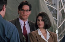 Lois & Clark: The New Adventures of Superman Season 1: Strange Visitor