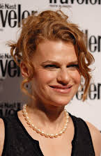 Sandra Bernhard como 