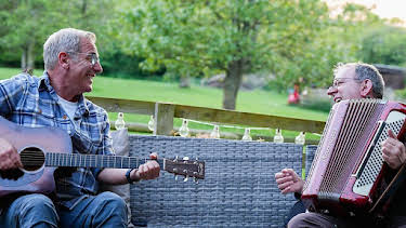 7:30 PM: Robson Green's Weekend Escapes (S4) | BBC Two | 1/5 2026