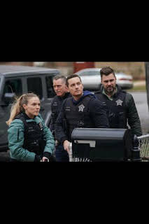 20:15: Chicago P.D. (T9): Ep.13 Agua estancada | Calle 13 | 7/21 2026