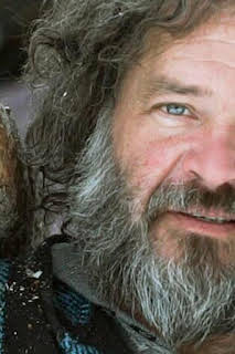 09:45: En mitad de la nada: Lobos en la puerta de casa | Discovery | 4/3 2026