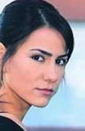 Zeynep Tokuş as 