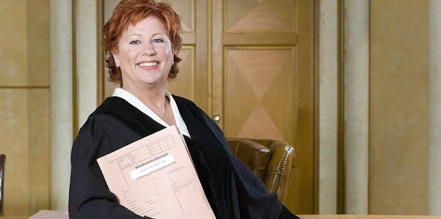 11:05: Richterin Barbara Salesch | Sat1 Gold | 12/7 2025