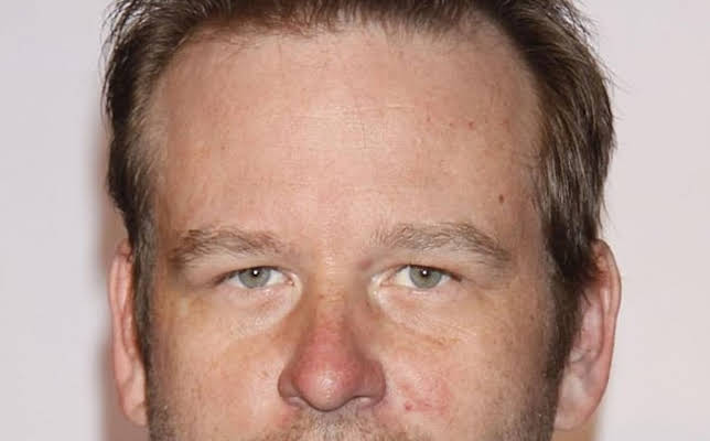 Dallas Roberts