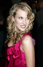 Lucy Punch som 