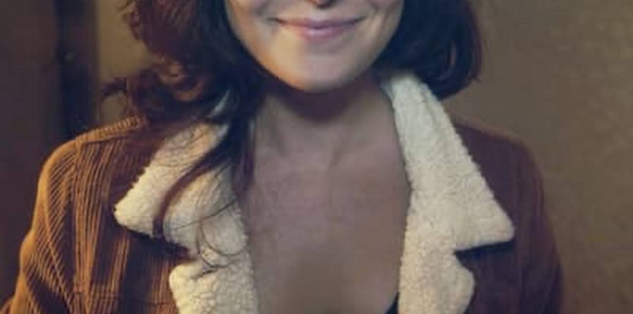 The Disastrous Dating Life of Diane Damone