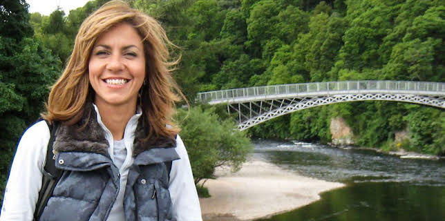 2:25 AM: Railway Walks with Julia Bradbury | BBC Four | 11/19 2025