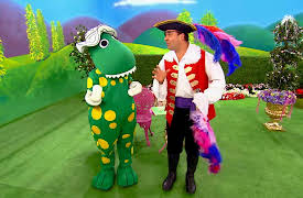Dorothy the Dinosaur Season 1: Captain Feathersword Sings a Hebrew Song