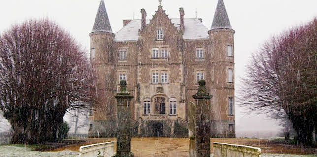 Escape to the Chateau