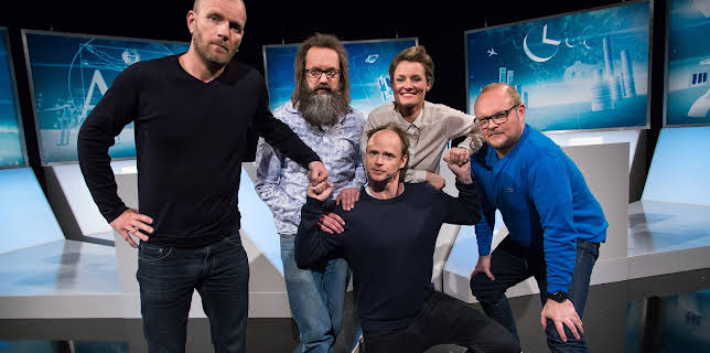 00:30: Brille (S2 E12) (S2) | TVNorge | 11/21 2025