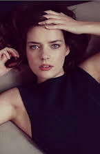 Roxane Mesquida as 