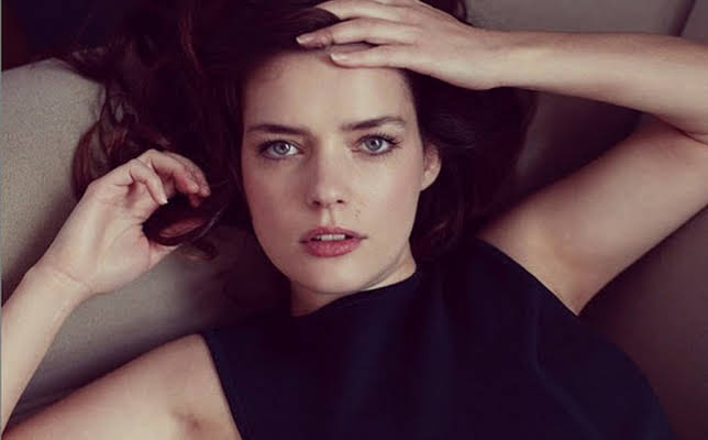 Roxane Mesquida