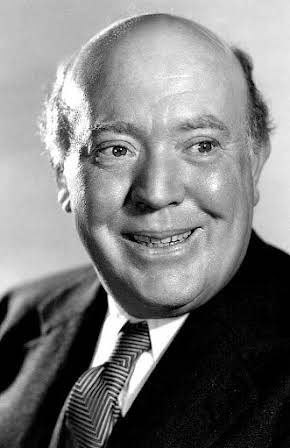 Guy Kibbee as 