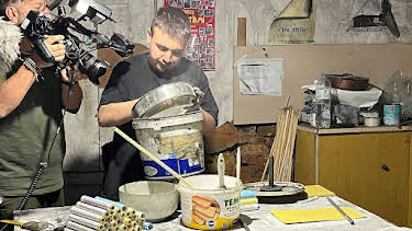 19:40: Re: Mit Raketen und Schwarzpulver durch die Osternacht | Arte | 4/7 2026