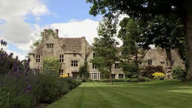 3:15 PM: The Manor Reborn | BBC Two | 1/5 2026