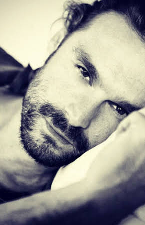 Iván Sánchez as 