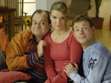 03:45: Die dreisten Drei - Die Comedy-WG | Sat1 | 4/18 2026